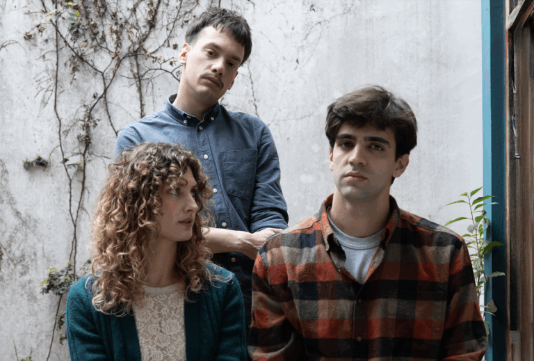 Seria-una-pena-que-se-marchitaran-las-plantas-1-e1761161038818